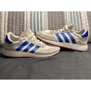 Mens old school Adidas Iniki running shoes size 13 good condition